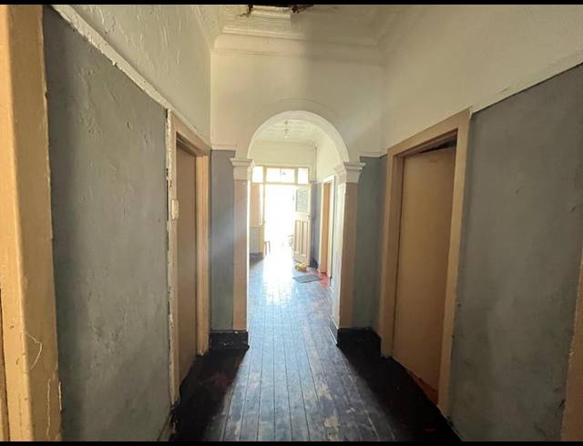 11 BEDROOM HOUSE FOR SALE IN KENSINGTON